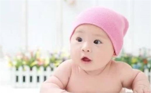 何姓女孩取名必看：5个寓意吉祥好名字及五行分析